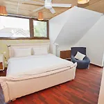 Luxurious With Sauna And Terrace Appartamento