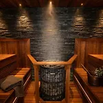 Luxurious With Sauna And Terrace