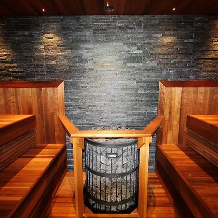 Luxurious With Sauna And Terrace *